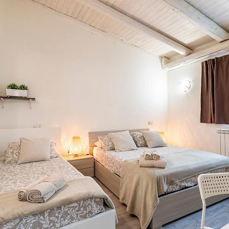 Apartamento Otherside House In Torino Exterior foto